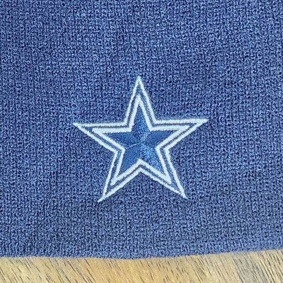 NFL Dallas Cowboys Navy Beanie Hat NWT One Size Boy's Dallas Cowboys Beanie Hat - Picture 2 of 8